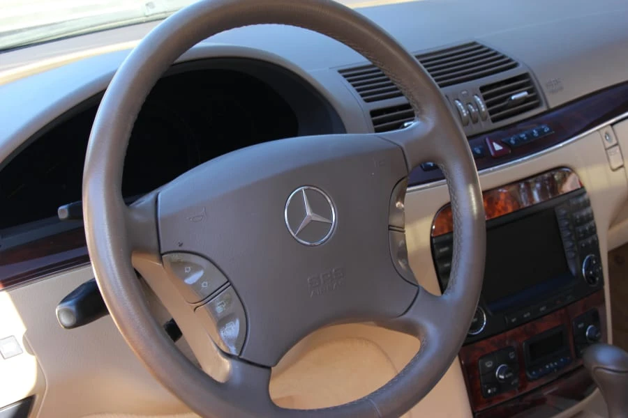 2004 Mercedes-Benz W220 S-Class - Image 11 of 12