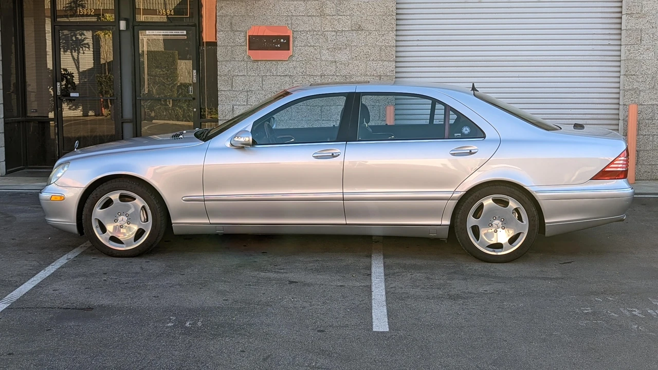 2004 Mercedes-Benz W220 S-Class - Image 14 of 31