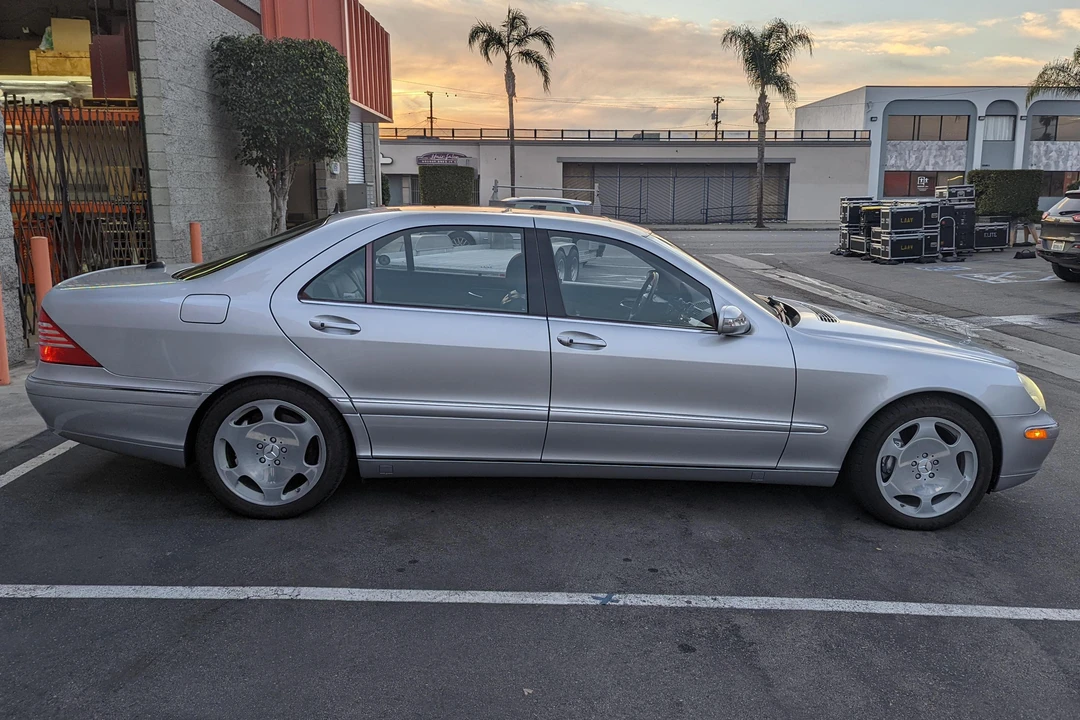 2004 Mercedes-Benz W220 S-Class - Image 3 of 31
