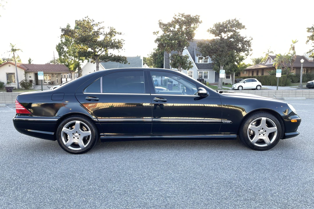 2004 Mercedes-Benz W220 S-Class - Image 3 of 31