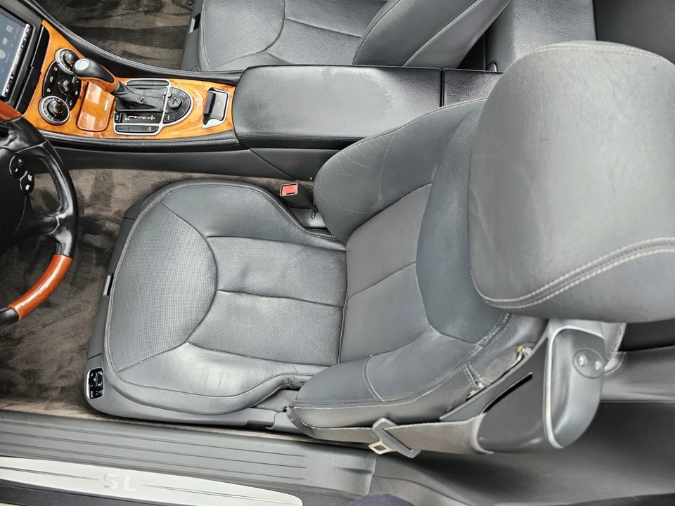 2004 Mercedes-Benz R230 SL-Class - Image 10 of 28