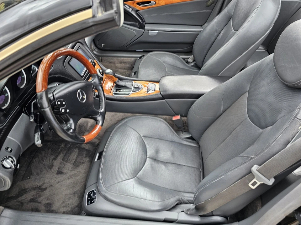 2004 Mercedes-Benz R230 SL-Class - Image 9 of 28