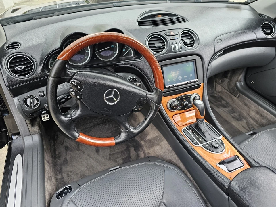 2004 Mercedes-Benz R230 SL-Class - Image 11 of 28