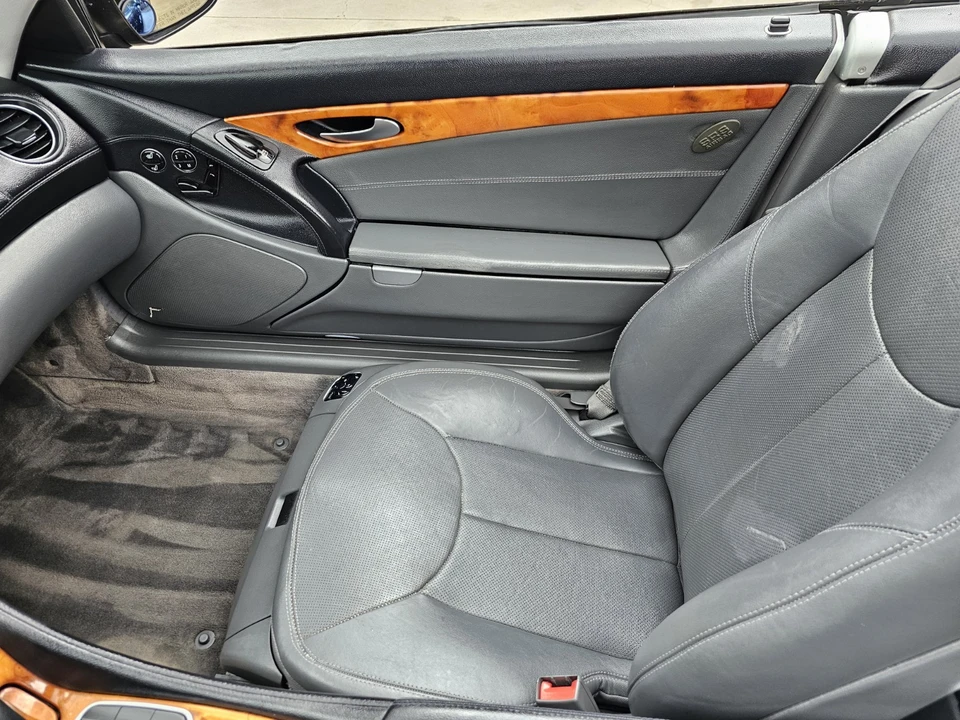 2004 Mercedes-Benz R230 SL-Class - Image 24 of 28
