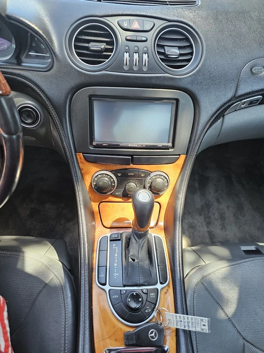 2004 Mercedes-Benz R230 SL-Class - Image 17 of 28