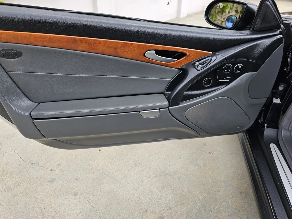 2004 Mercedes-Benz R230 SL-Class - Image 23 of 28