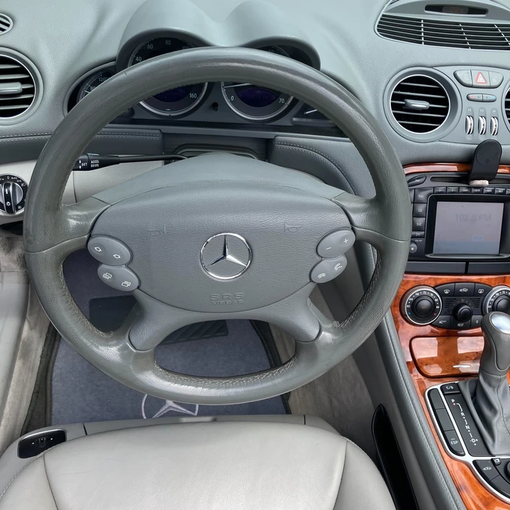 2004 Mercedes-Benz R230 SL-Class - Image 11 of 23