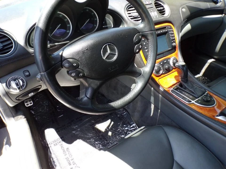 2004 Mercedes-Benz R230 SL-Class - Image 15 of 17