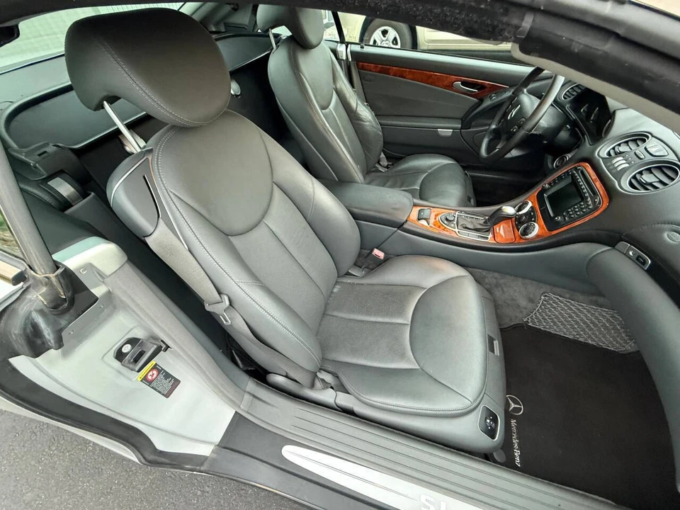 2004 Mercedes-Benz R230 SL-Class - Image 26 of 31