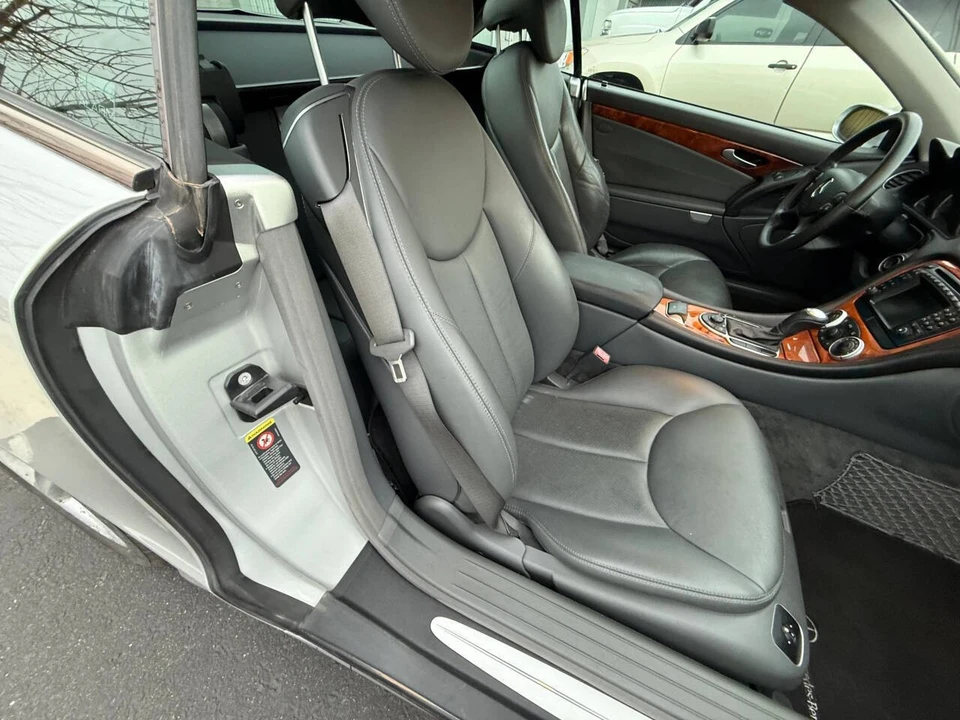 2004 Mercedes-Benz R230 SL-Class - Image 27 of 31