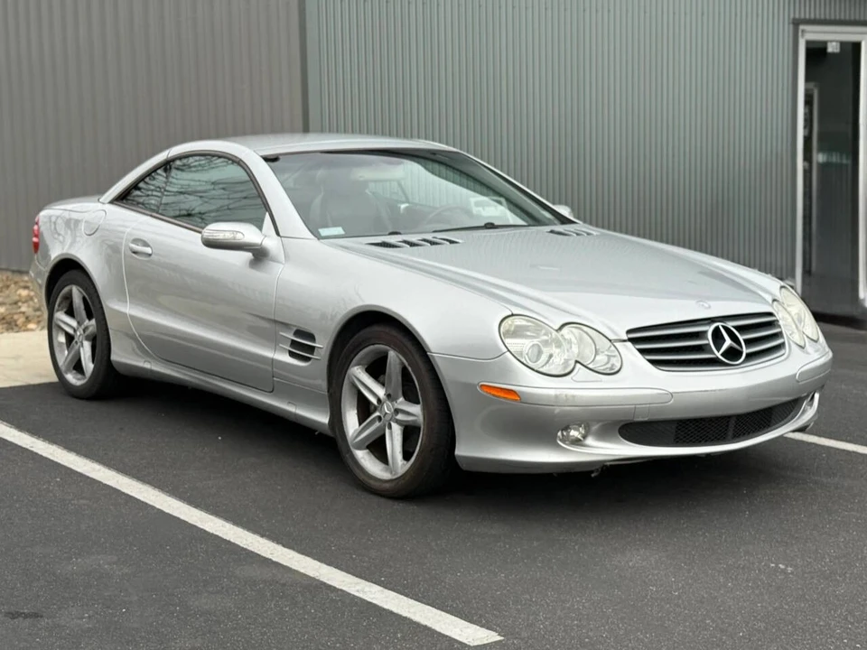 2004 Mercedes-Benz R230 SL-Class - Image 2 of 31