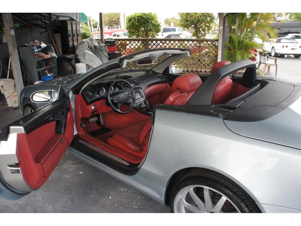 2004 Mercedes-Benz R230 SL-Class - Image 2 of 17