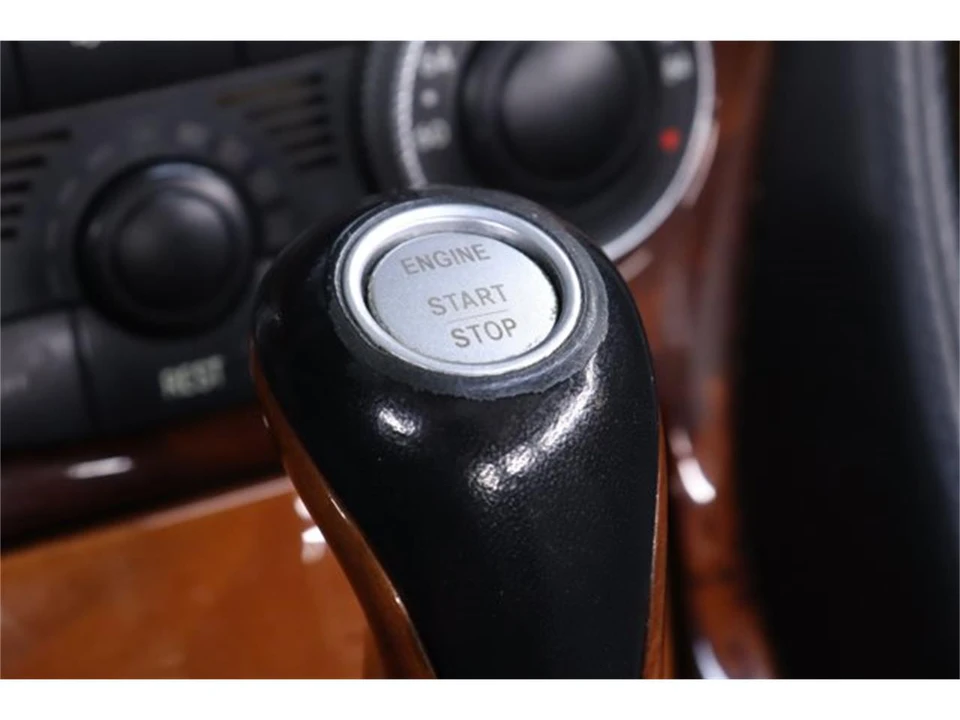 2004 Mercedes-Benz R230 SL-Class - Image 21 of 31