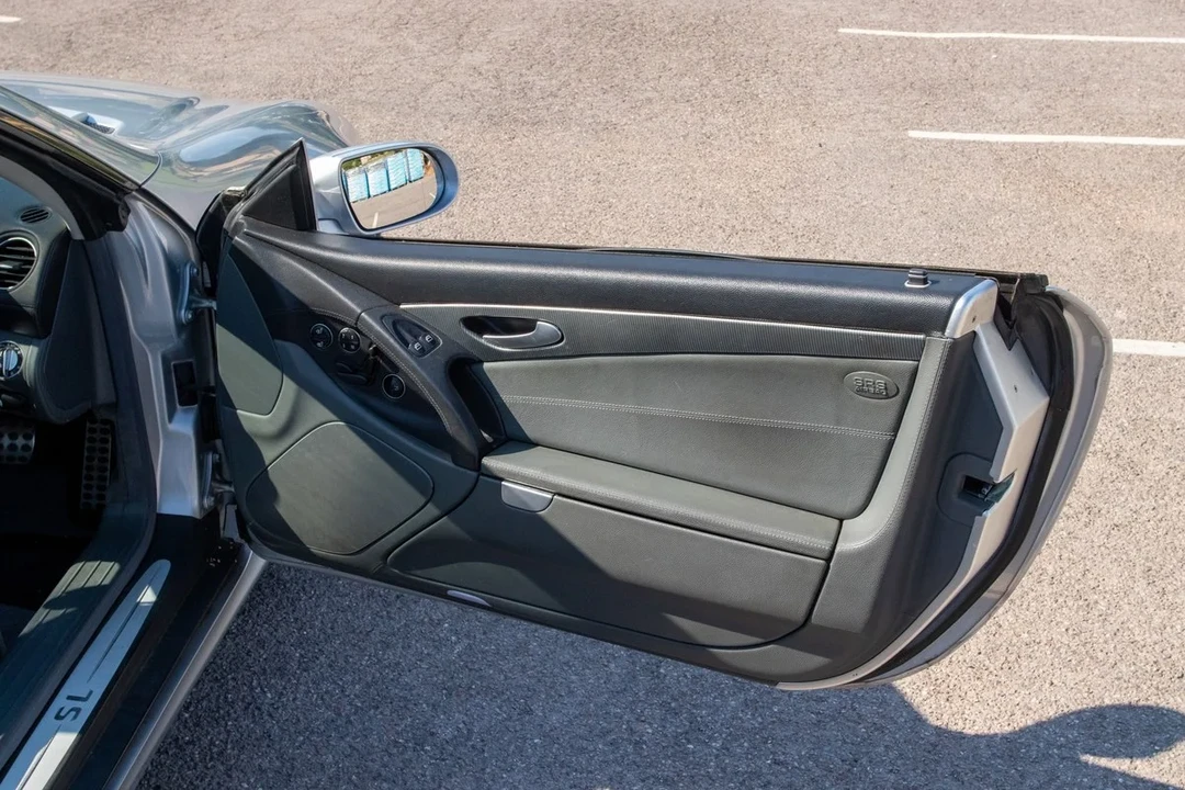 2004 Mercedes-Benz R230 SL-Class - Image 15 of 30