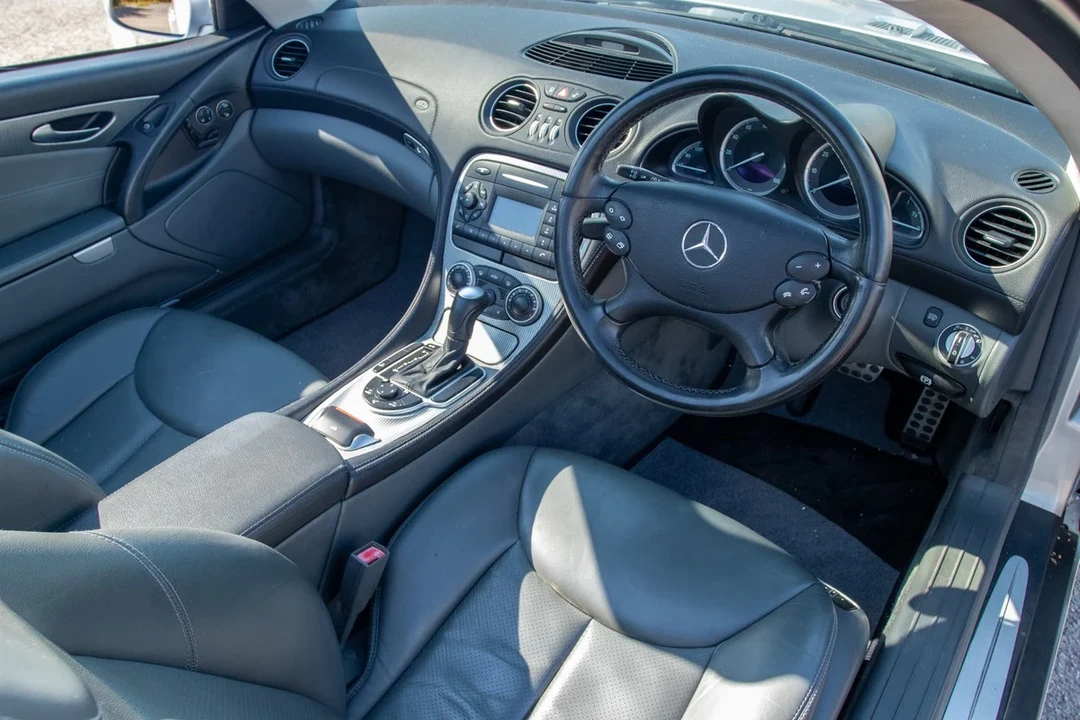 2004 Mercedes-Benz R230 SL-Class - Image 23 of 30