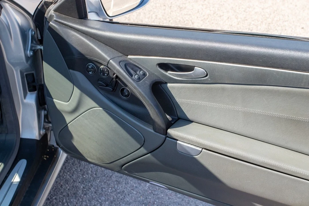 2004 Mercedes-Benz R230 SL-Class - Image 17 of 30