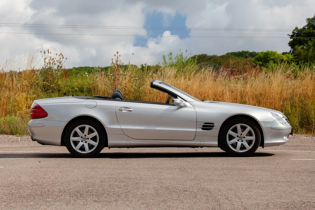 2004 Mercedes-Benz R230 SL-Class - Image 8 of 30