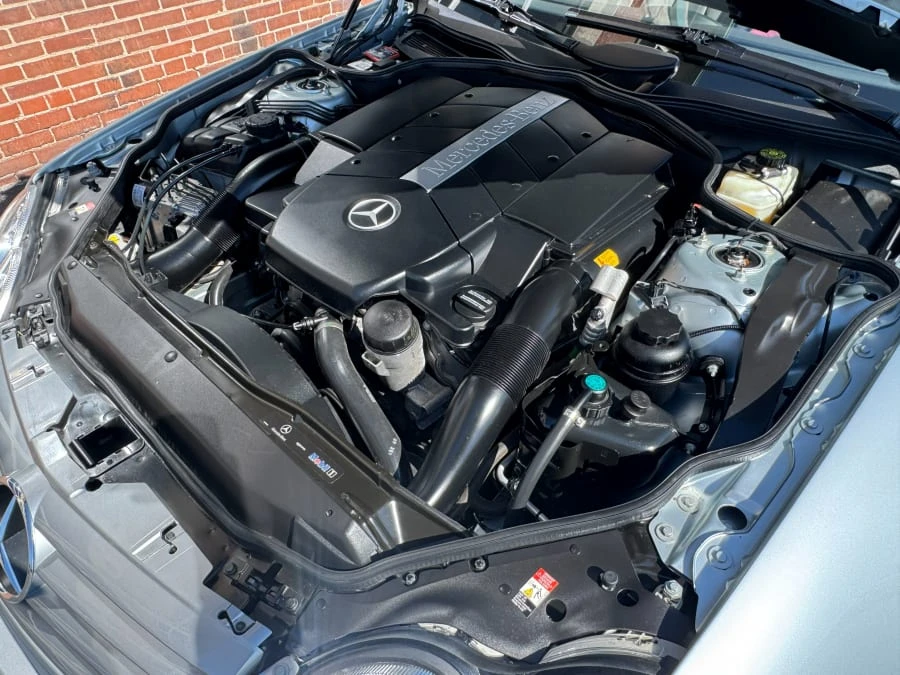 2004 Mercedes-Benz R230 SL-Class - Image 12 of 13