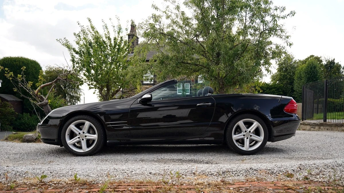 2004 Mercedes-Benz R230 SL-Class - Image 9 of 30