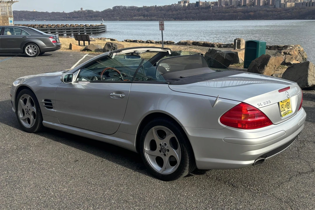 2004 Mercedes-Benz R230 SL-Class - Image 4 of 31