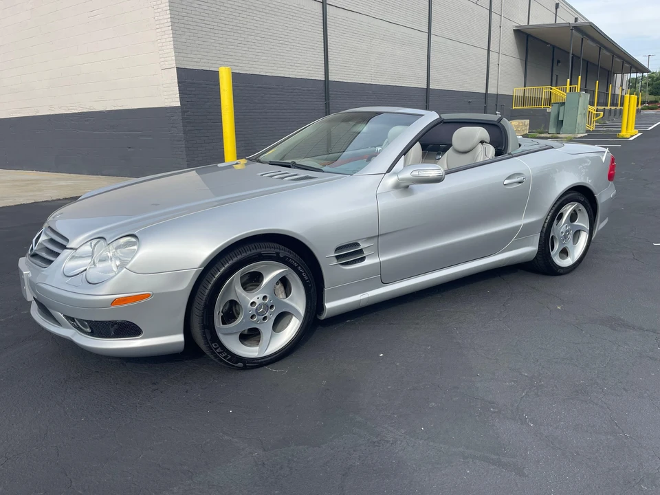 2004 Mercedes-Benz R230 SL-Class - Image 8 of 31