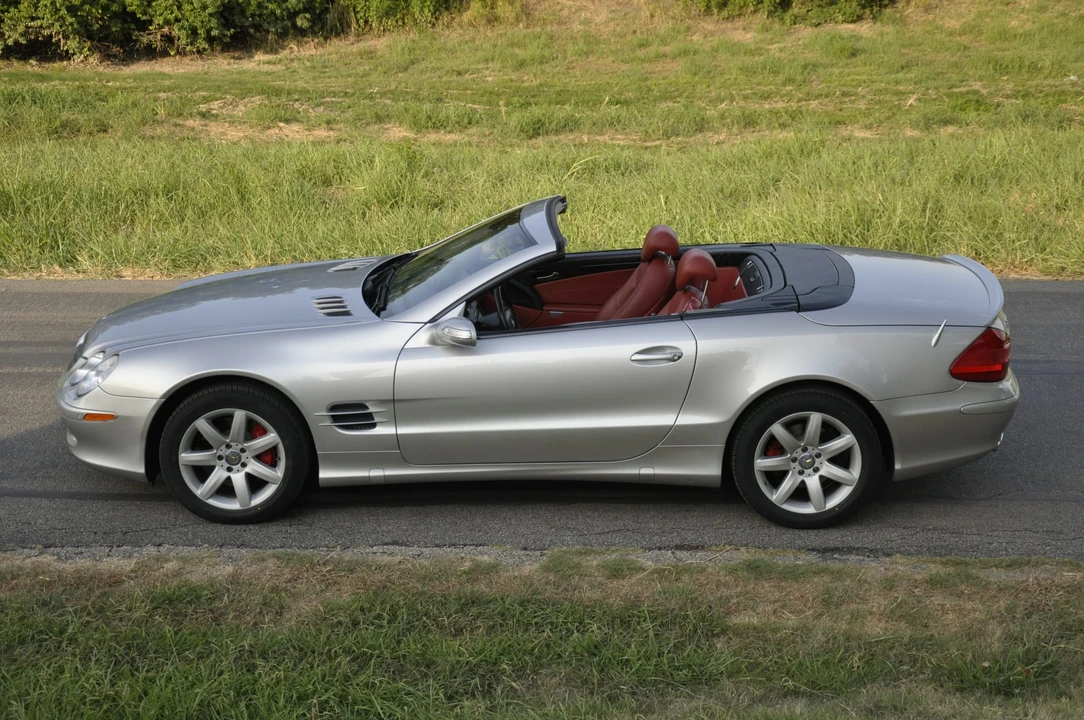 2004 Mercedes-Benz R230 SL-Class - Image 8 of 31