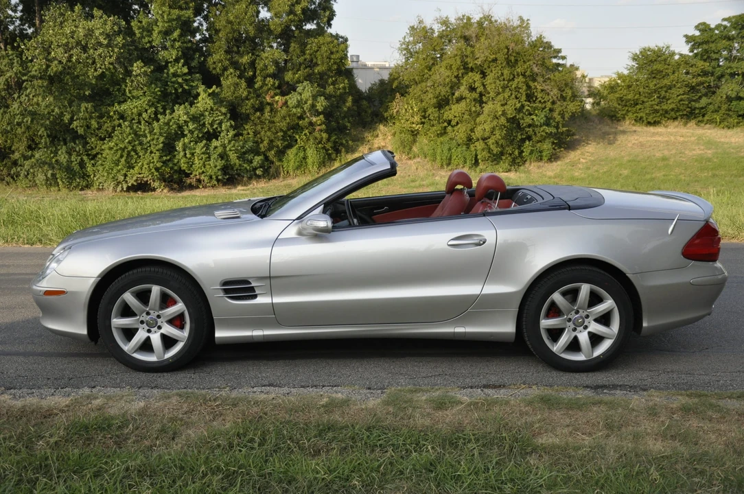 2004 Mercedes-Benz R230 SL-Class - Image 9 of 31
