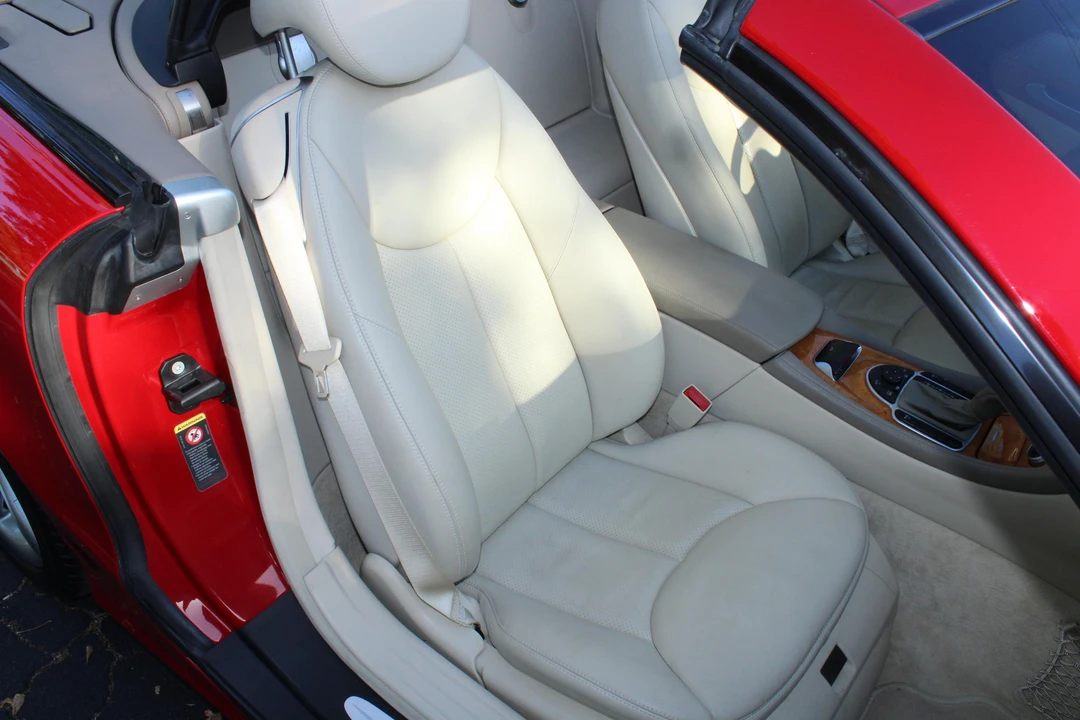 2004 Mercedes-Benz R230 SL-Class - Image 8 of 9