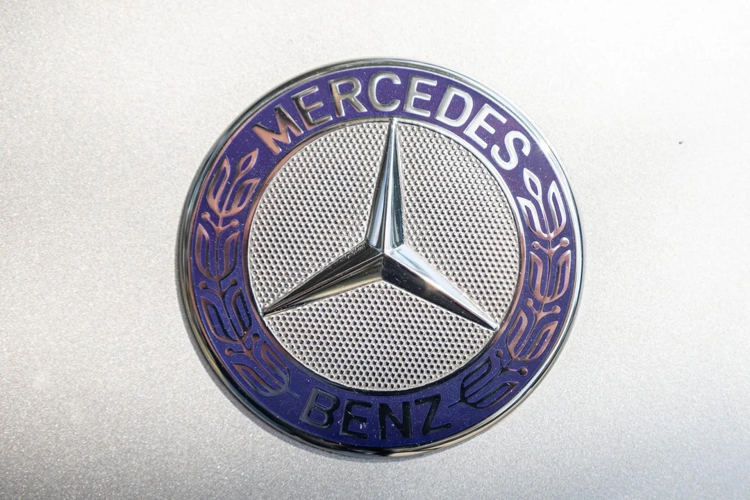 2004 Mercedes-Benz R230 SL-Class - Image 15 of 31