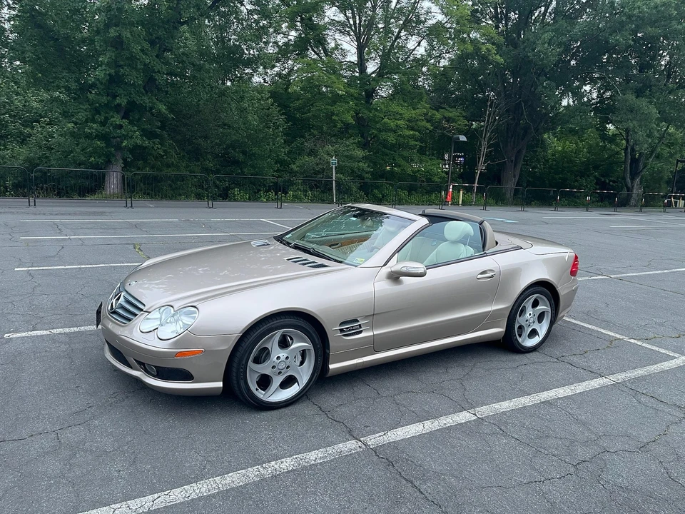 2004 Mercedes-Benz R230 SL-Class - Image 2 of 31