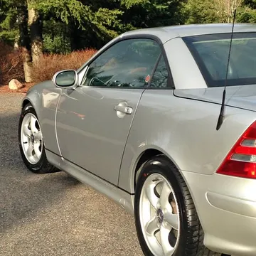 2004 Mercedes-Benz SLK320