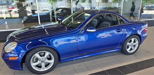 2004 Mercedes-Benz SLK-Class SLK 320 Roadster 2D