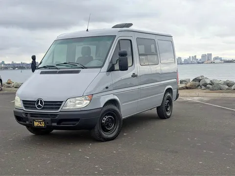 2004 Mercedes-Benz Sprinter 2500 Crew 118