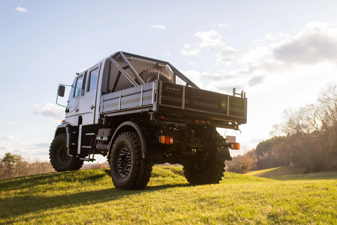 2004 Mercedes-Benz Unimog - Image 11 of 31