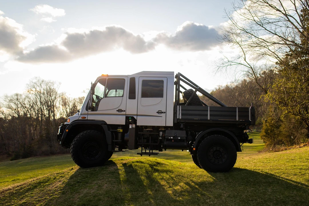 2004 Mercedes-Benz Unimog - Image 9 of 31