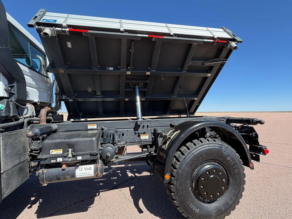 2004 Mercedes-Benz Unimog - Image 27 of 31