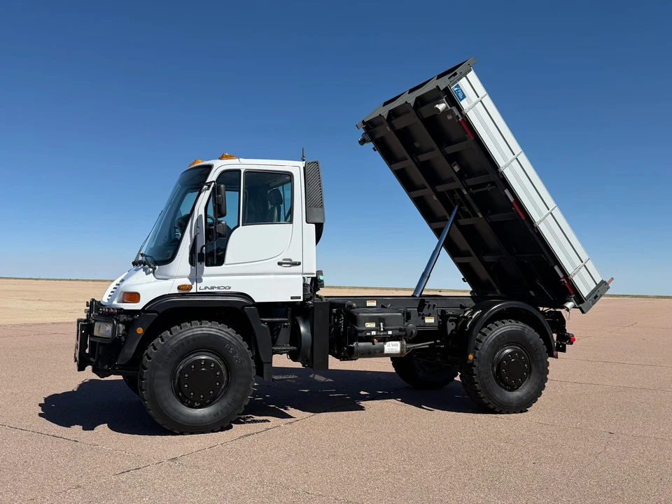 2004 Mercedes-Benz Unimog - Image 3 of 31