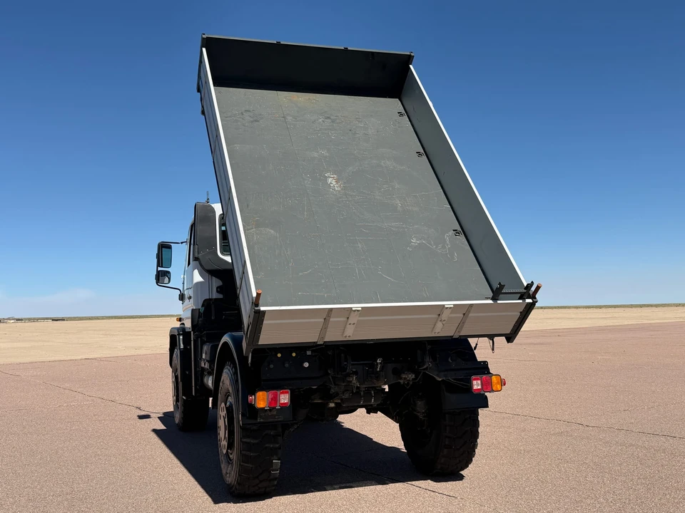 2004 Mercedes-Benz Unimog - Image 8 of 31