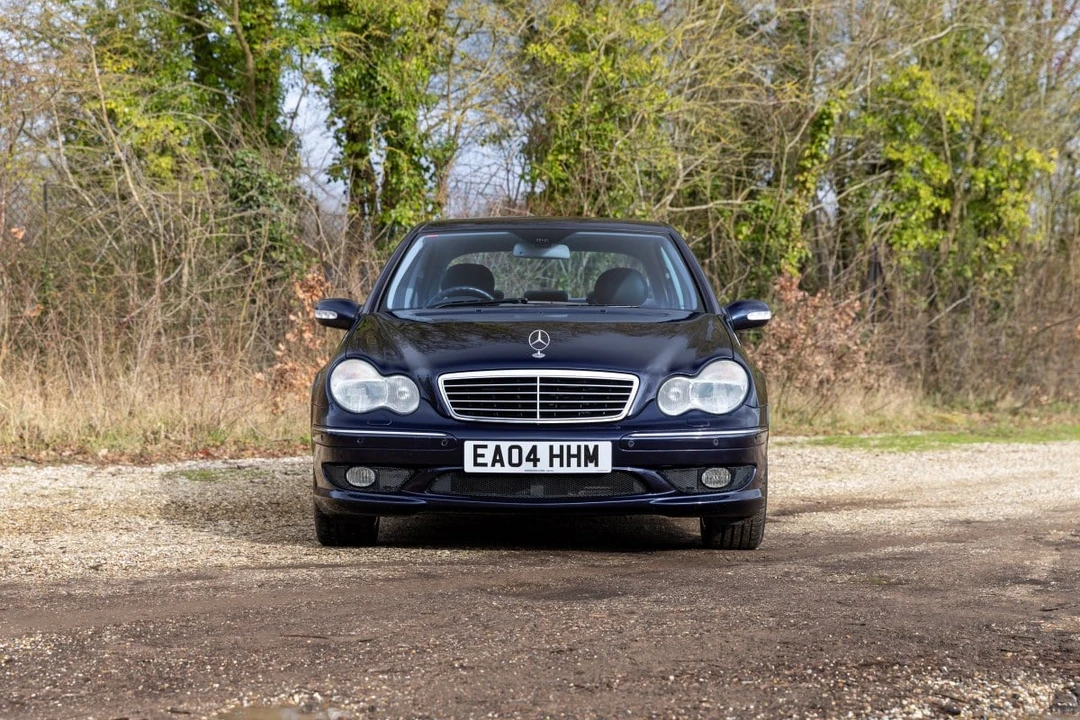 2004 Mercedes-Benz W203 C-Class - Image 9 of 30