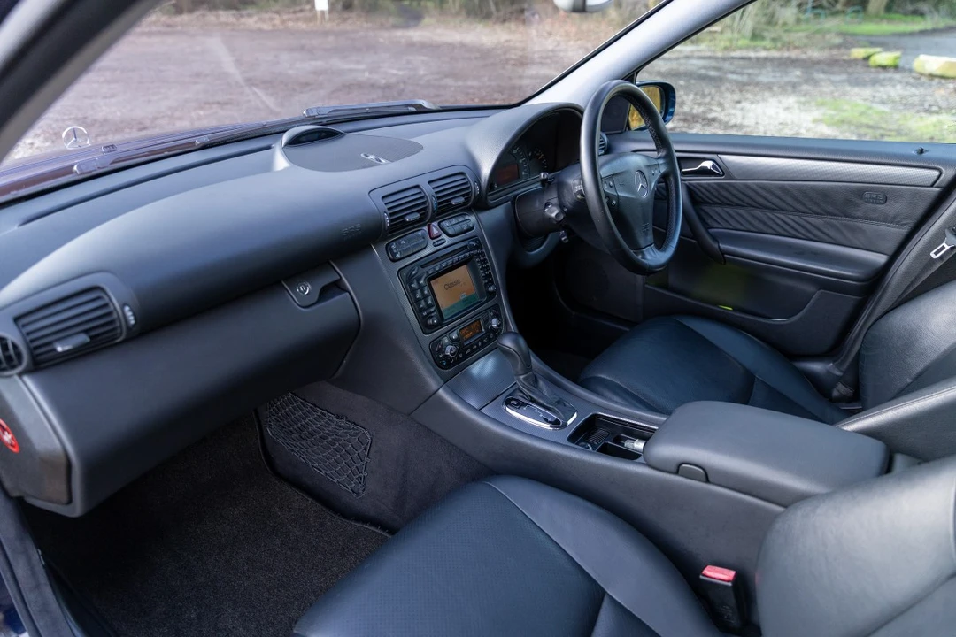 2004 Mercedes-Benz W203 C-Class - Image 12 of 30