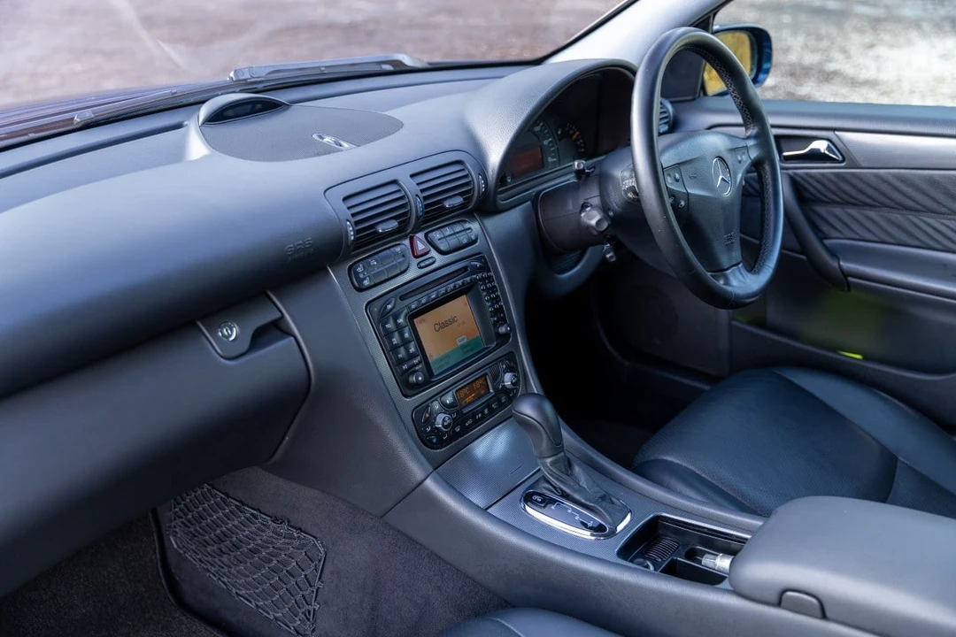 2004 Mercedes-Benz W203 C-Class - Image 2 of 30