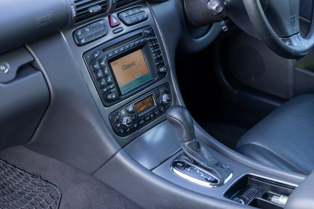 2004 Mercedes-Benz W203 C-Class - Image 10 of 30
