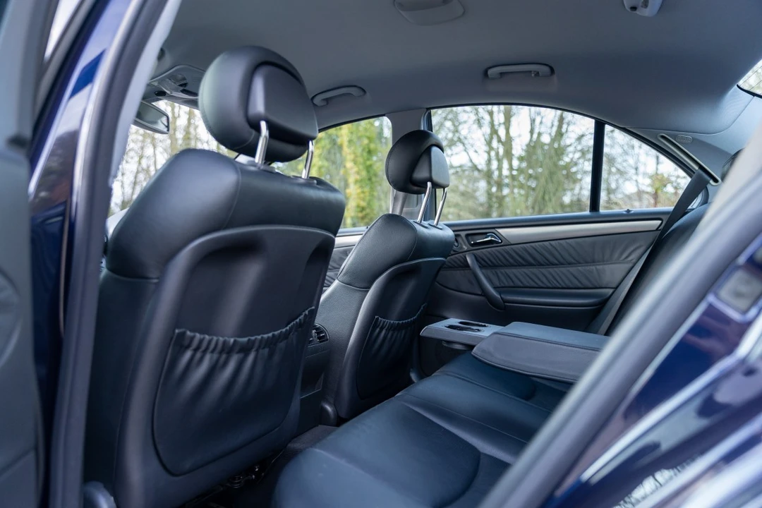 2004 Mercedes-Benz W203 C-Class - Image 18 of 30
