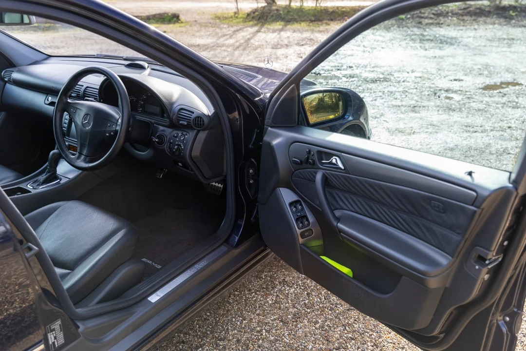 2004 Mercedes-Benz W203 C-Class - Image 24 of 30