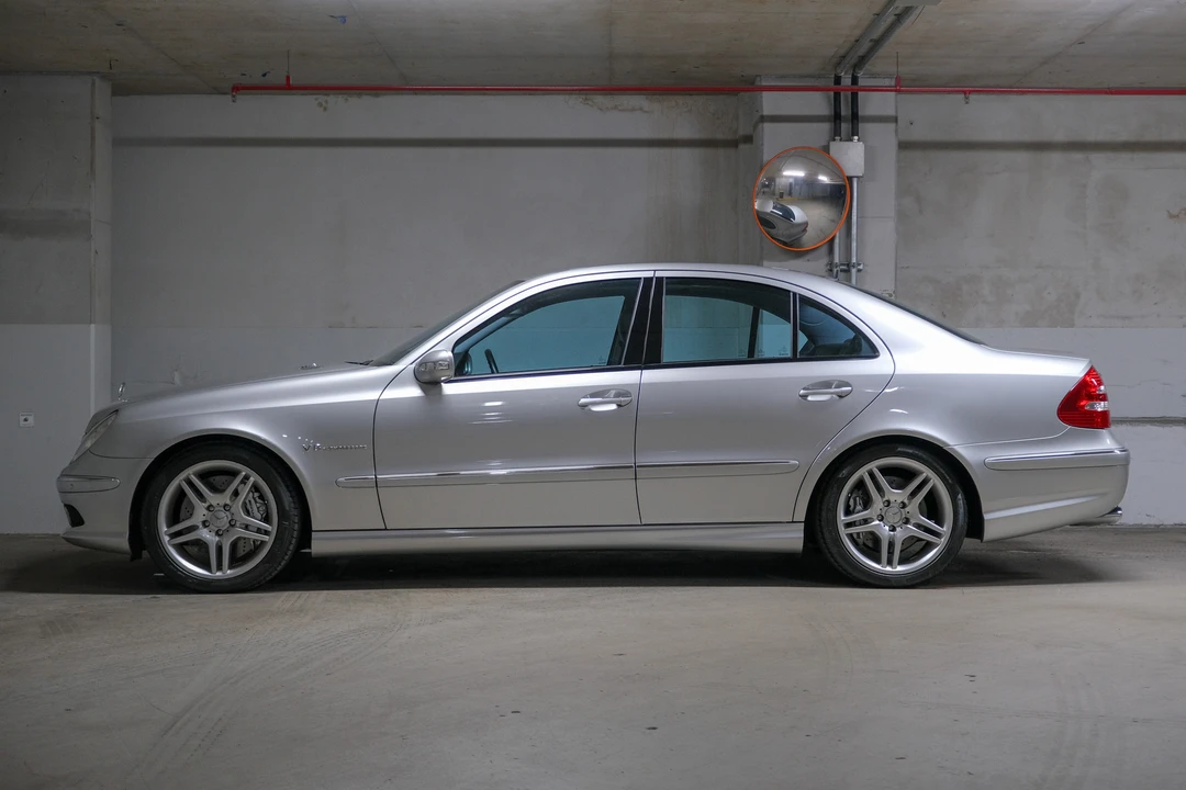2004 Mercedes-Benz W211 E 55 & E 63 AMG - Image 3 of 31