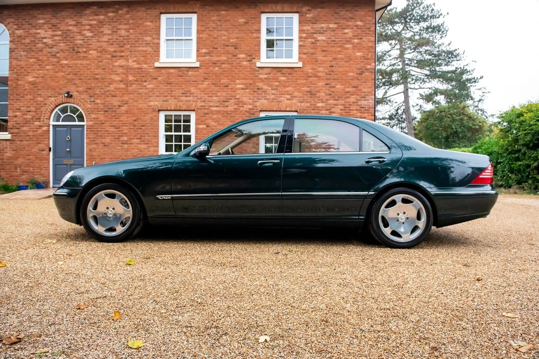 2004 Mercedes-Benz W220 S-Class - Image 9 of 30