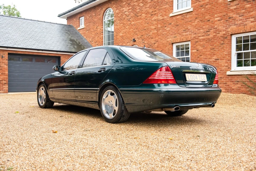 2004 Mercedes-Benz W220 S-Class - Image 11 of 30