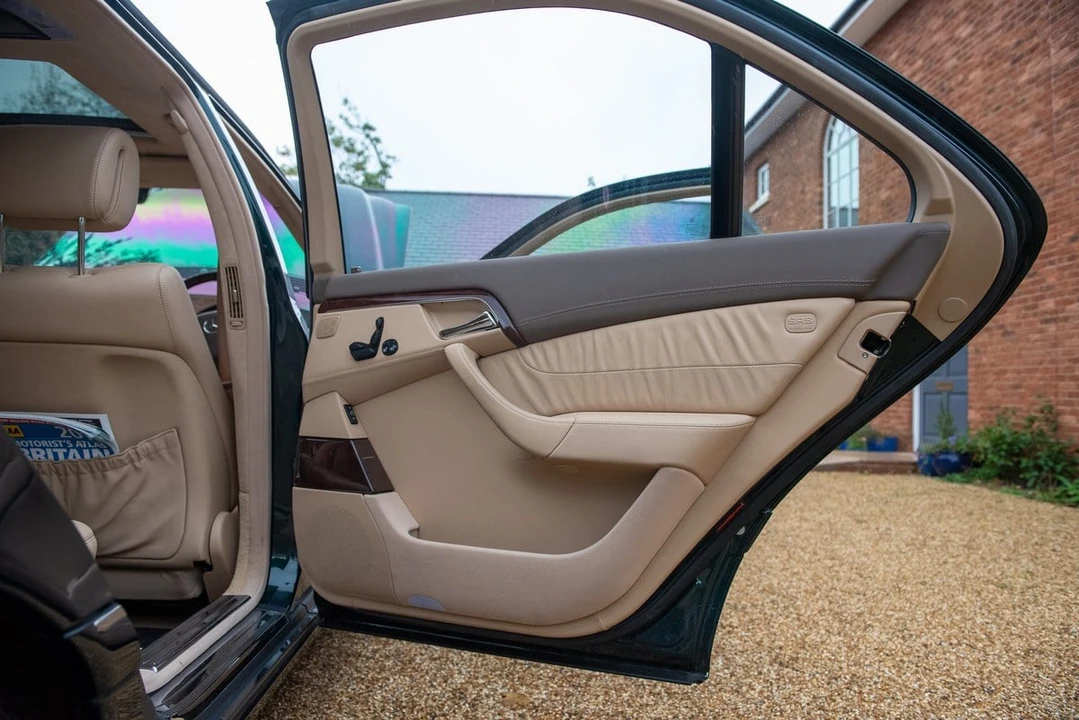 2004 Mercedes-Benz W220 S-Class - Image 26 of 30