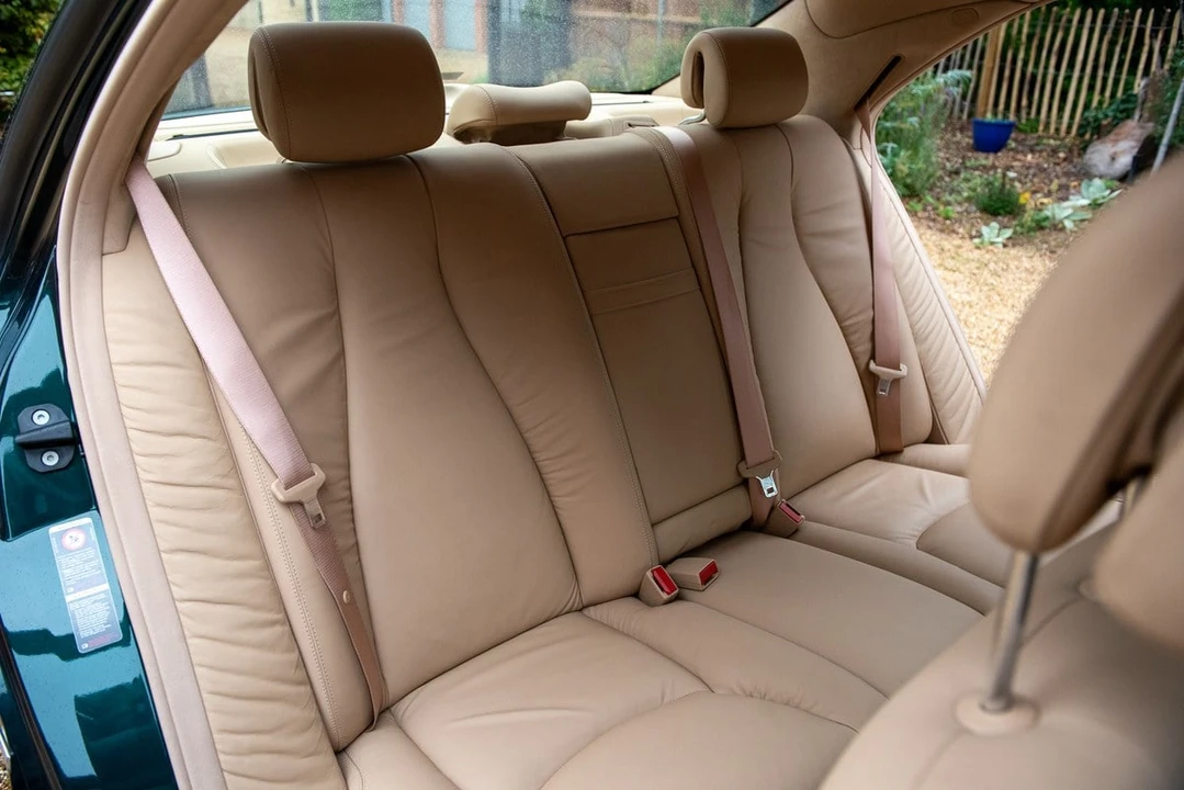 2004 Mercedes-Benz W220 S-Class - Image 29 of 30