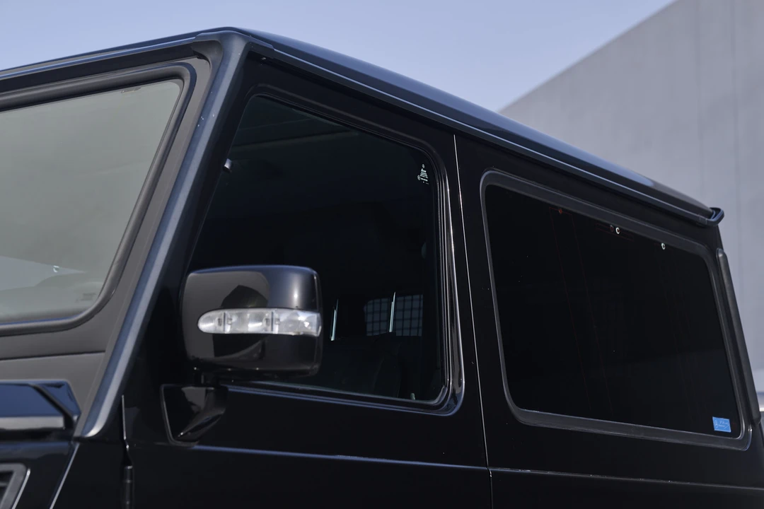 2004 Mercedes-Benz W463 G-Class - Image 28 of 31